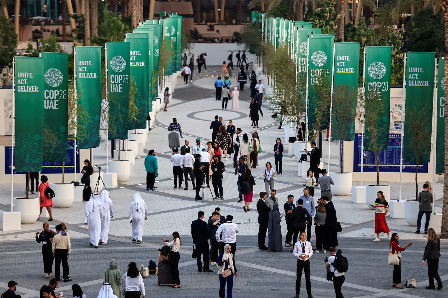 Global Consensus at COP28 Historic Agreement for a Fossil-Free Future