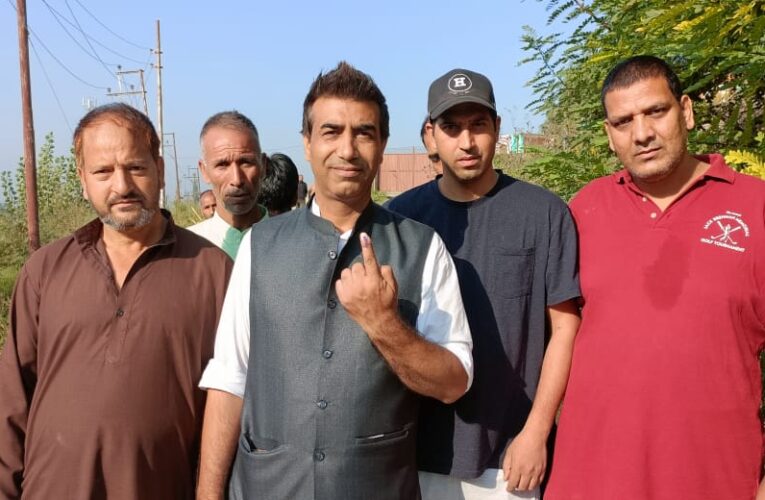 Dr. Bilal Ahmad Bhat Casts His First Vote in 47 Years, Running as Independent Candidate in Pampore Constituency