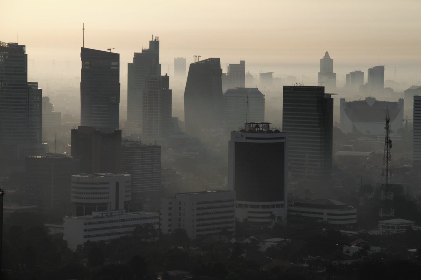 Southeast Asian Cities Among World's Most Polluted: Urgent Action Needed