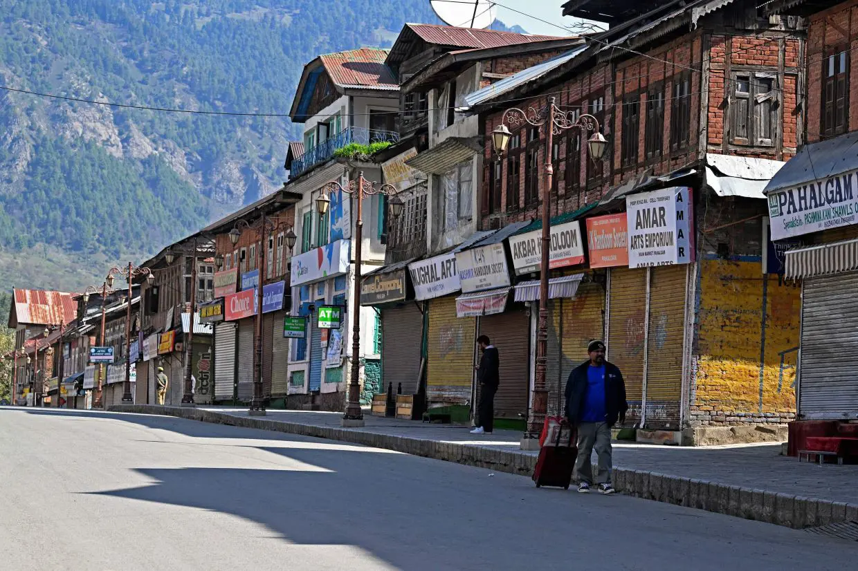Fear and Uncertainty Grip Kashmir as Over Half of Tourist Spots Shut Down After Deadly Attack