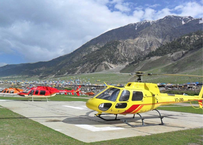 No Helicopter Services for Amarnath Yatra 2025: Pilgrims Asked to Walk or Use Traditional Means