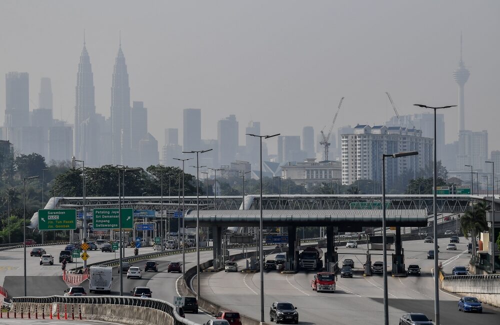 Nine Malaysian Areas Face Unhealthy Air Levels: What You Need to Know