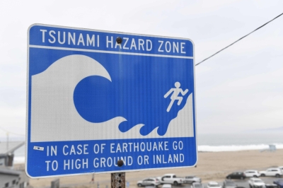 Shanghai Braces for Nature’s Wrath: Over 280,000 Evacuated as Storm and Tsunami Scare Shake Eastern China