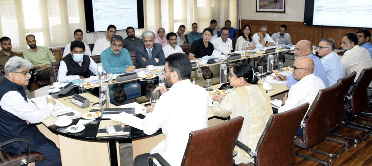 Chief Secretary Atal Dulloo Pushes for Stronger Healthcare Across Jammu & Kashmir