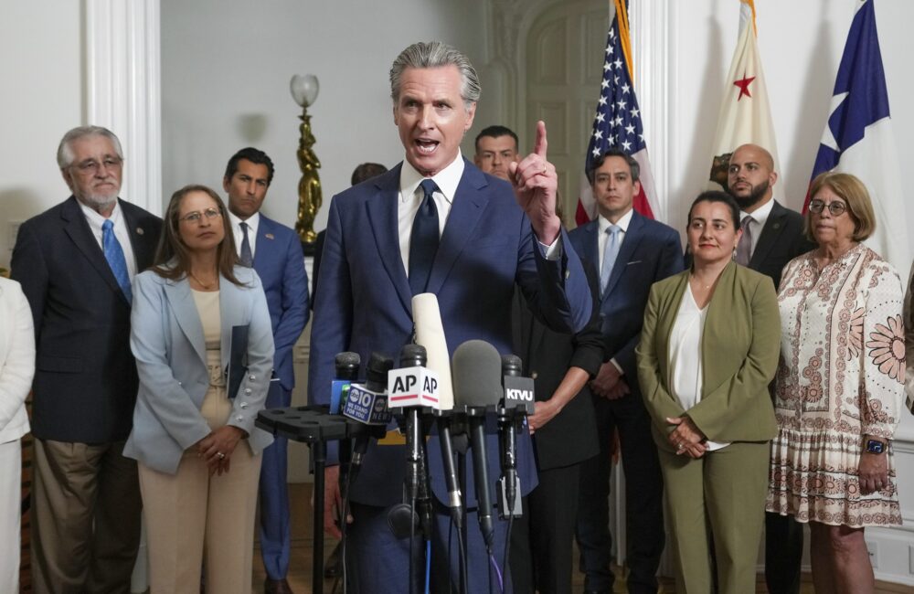 Texas and California Redraw Political Lines in High-Stakes 2026 Midterm Face-Off