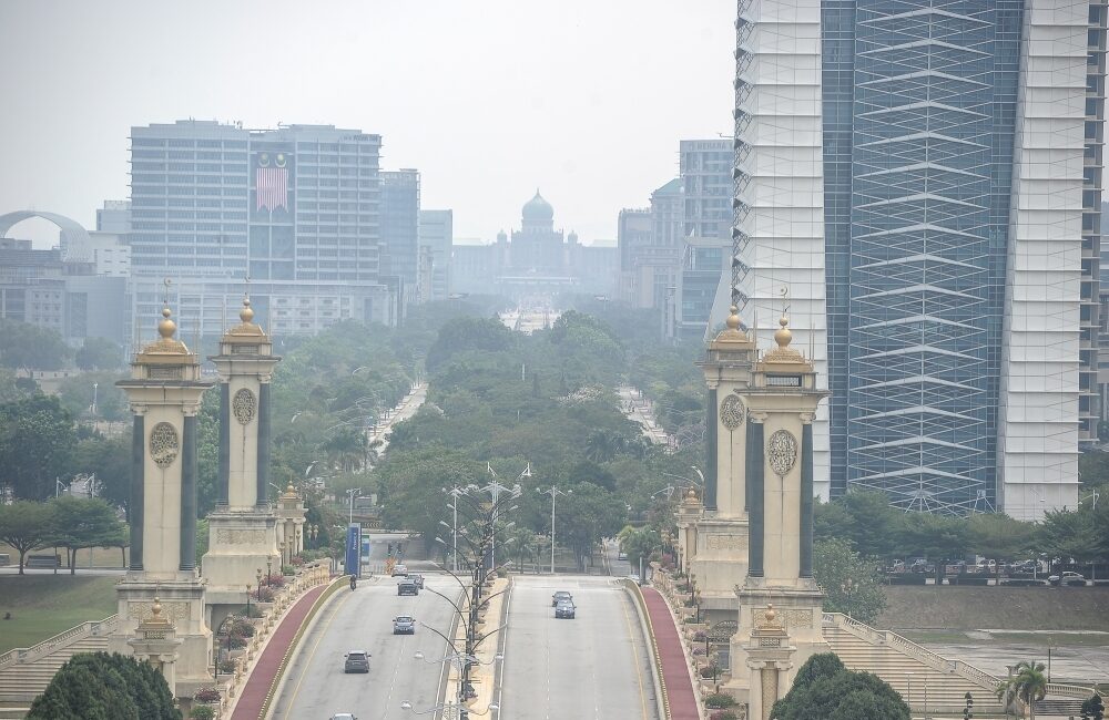 Putrajaya Gears Up for National Day: Road Closures, Shuttle Buses, and Security for a Smooth Celebration