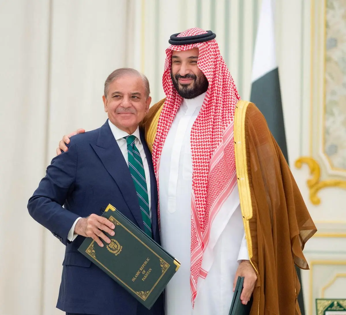 ‘Attack on One, Attack on Both’: Pakistan and Saudi Arabia Cement Historic Defence Pact