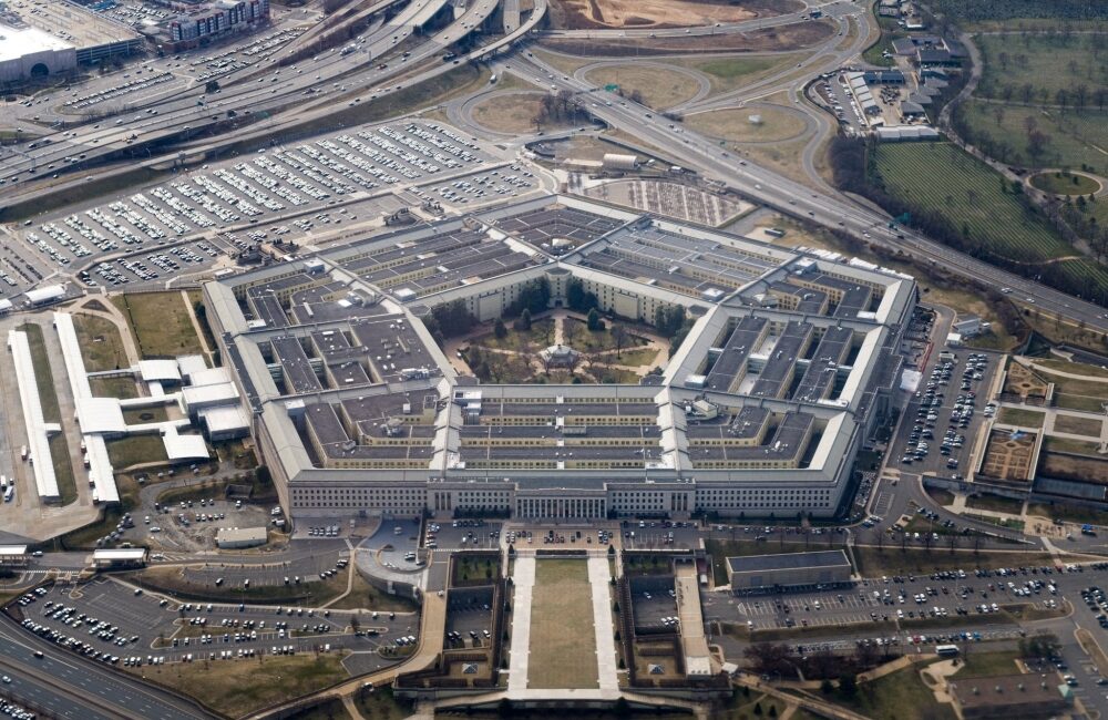 Pentagon Journalists Walk Out as New Press Curbs Ignite Outrage Over Transparency