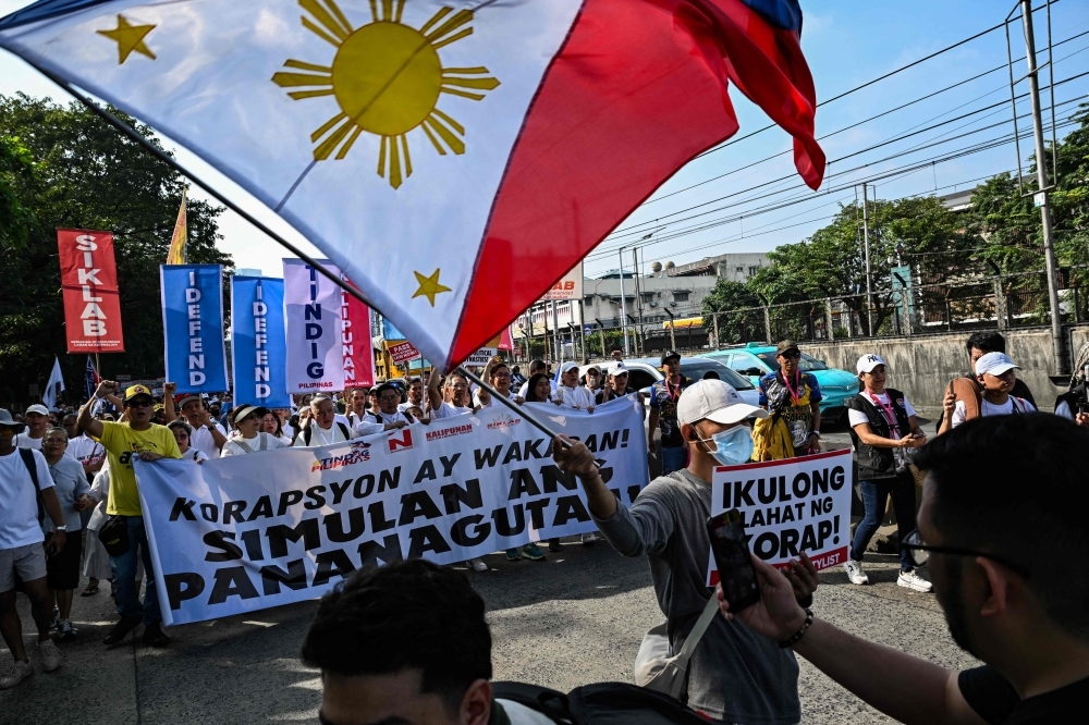 Thousands Protest in Philippines Over Flood Control Corruption Scandal