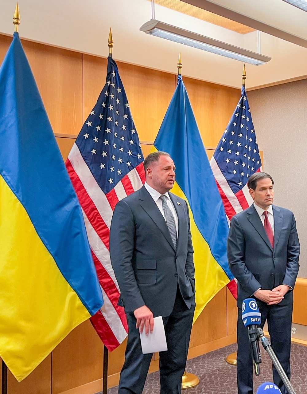US Welcomes Breakthrough in Ukraine Peace Framework Talks, Reaffirms Full Sovereignty Protections