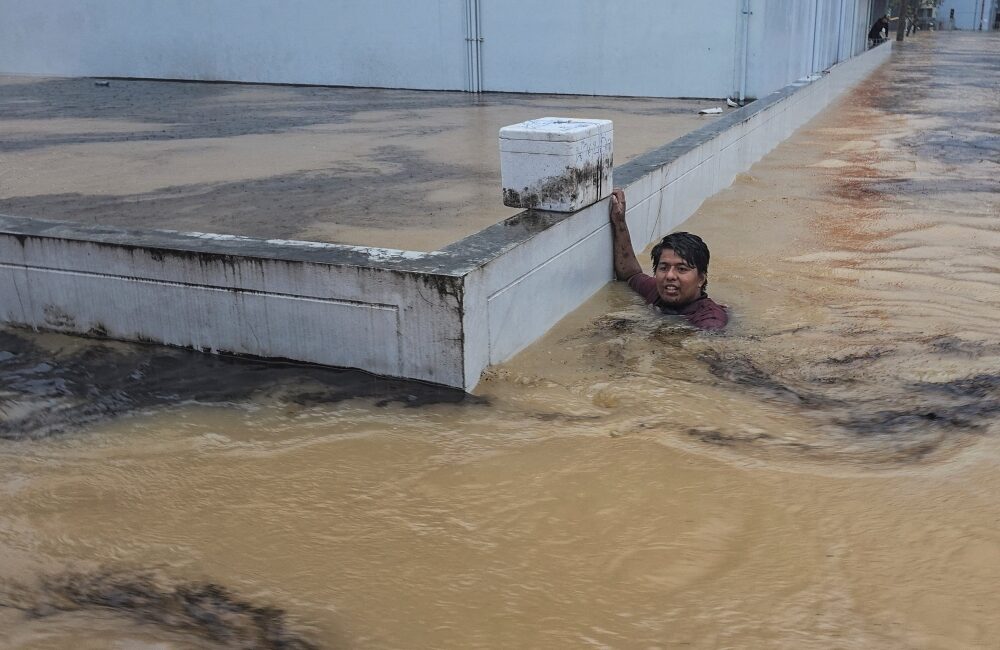 Thailand Deploys Aircraft Carrier for Massive Flood Relief as Torrential Rains Escalate Crisis