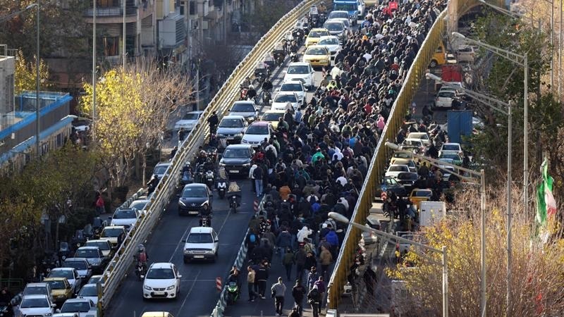 Iran Calls for Dialogue as Sanctions-Driven Economic Strain Fuels Public Unrest