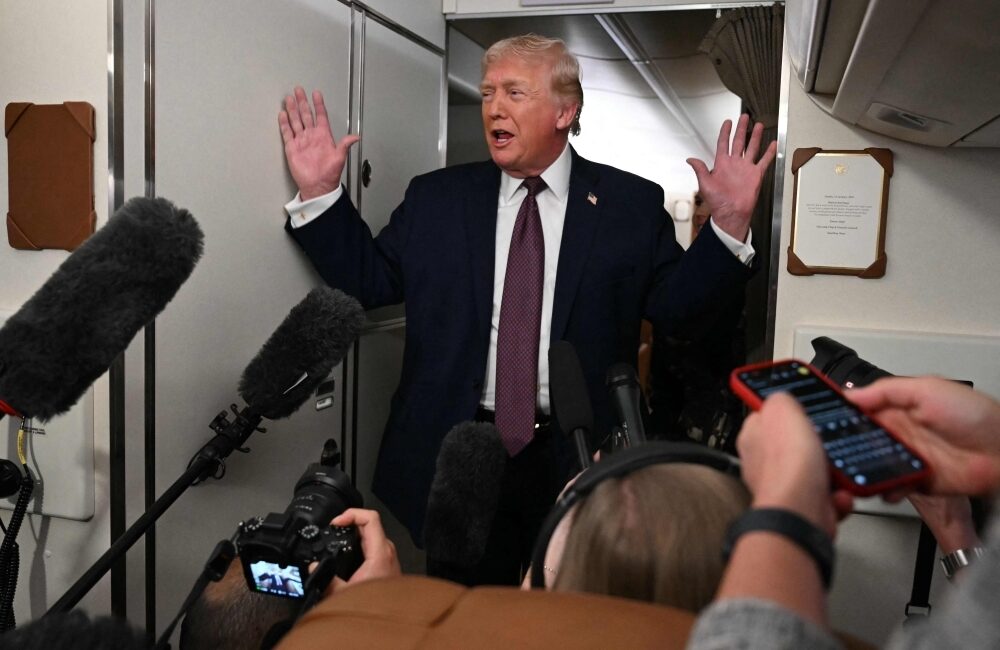 Trump Says Iran “Wants to Negotiate” Amid Rising Protests and Reported Deaths