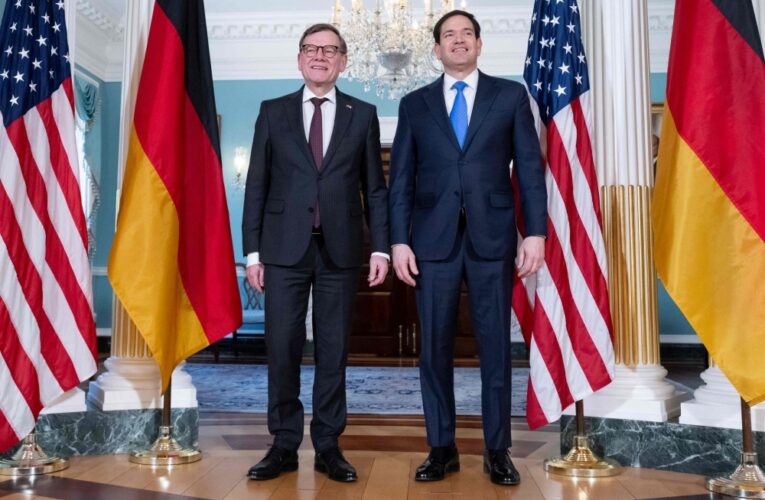 Germany Downplays Risk of US Invading Greenland Amid Trump’s Threats