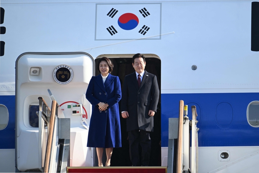 South Korean President Lee Jae Myung Visits China to Strengthen Trade and Ease Regional Tensions