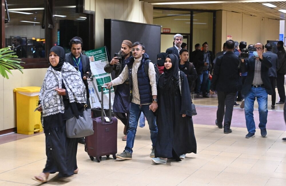 After 14 Years, Bangladesh and Pakistan Reconnect the Skies as Direct Flights Resume