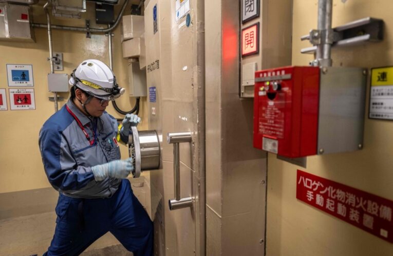 Japan Restarts the World’s Largest Nuclear Power Plant After 14 Years, Stirring Hope, Fear, and Deep Debate