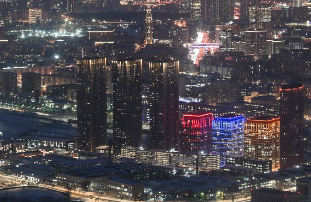 Russian General Shot Inside Moscow Apartment Building in Suspected Assassination Attempt