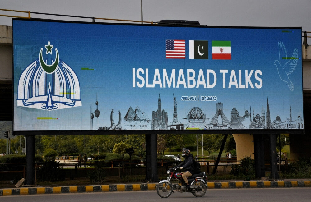 Pakistan Pushes to Restart US-Iran Talks, Aims to Extend Ceasefire for Diplomacy