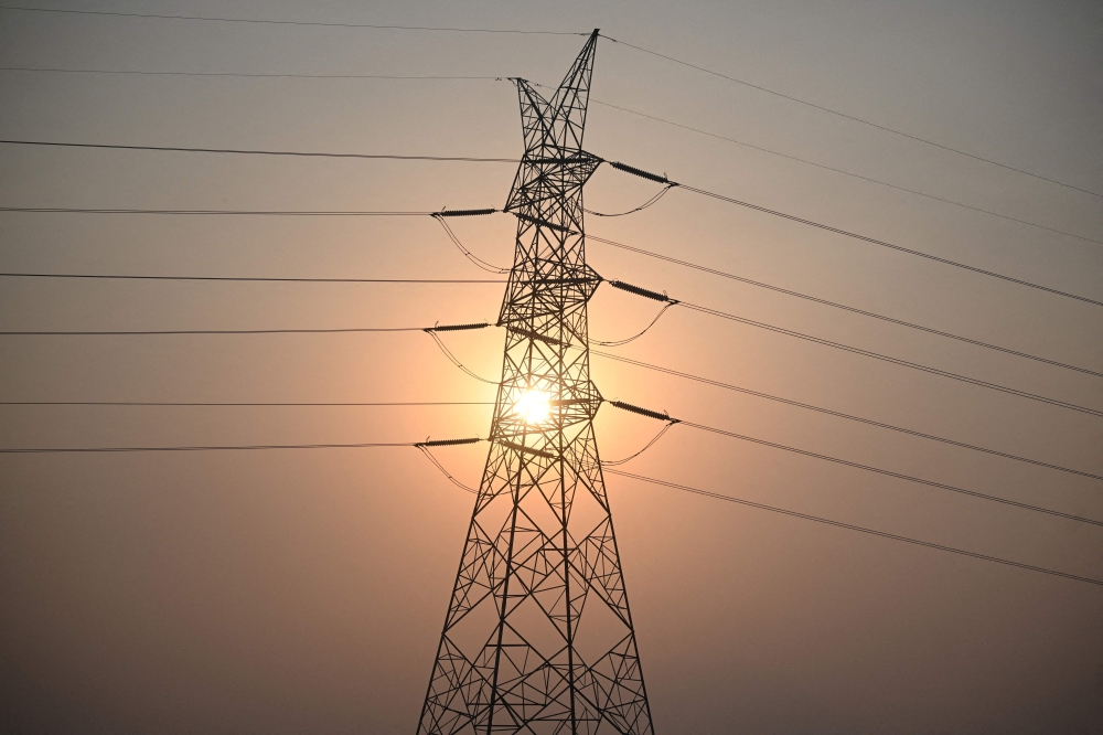 Power grid collapse leaves millions struggling in Philippines during extreme heatwave