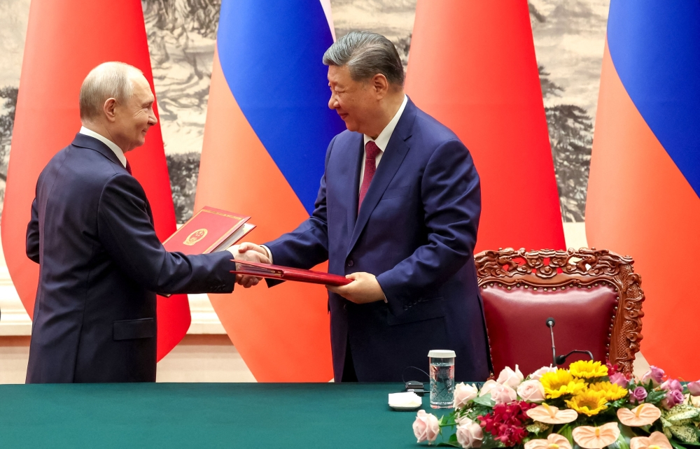 kremlin says russia and china move closer on major gas pipeline, but final deal still pending