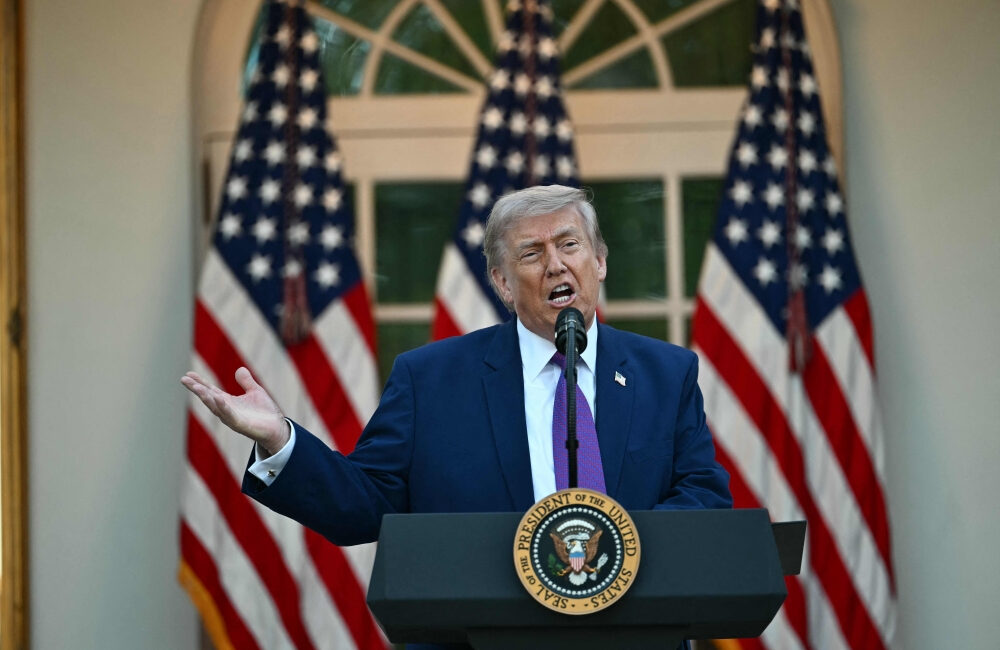 Trump warns ceasefire is on “life support” as Iran signals readiness for confrontation