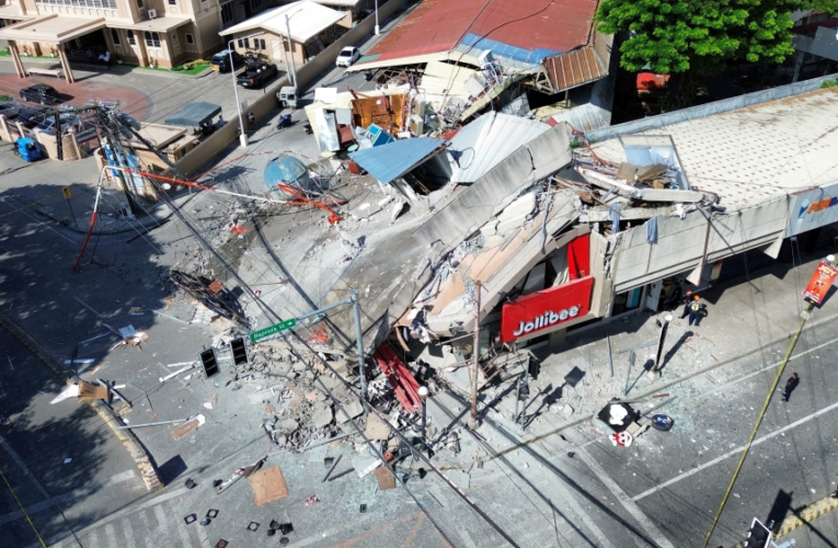 At least 15 dead after powerful earthquake strikes southern Philippines, triggering tsunami alerts