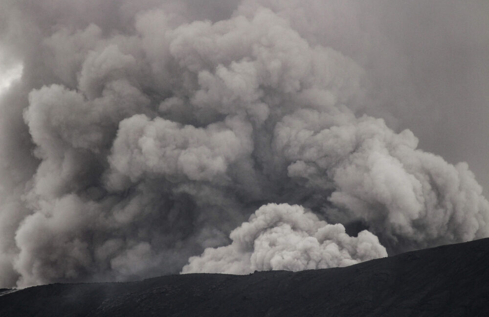 Indonesia’s Mount Lewotobi Laki-Laki erupts repeatedly, forcing airport shutdown and raising safety concerns