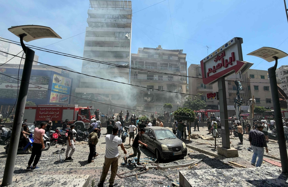 Israeli strikes continue in south Lebanon despite Middle East peace agreement