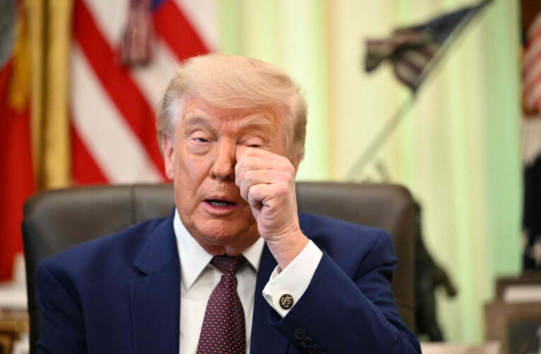 Trump Faces Growing Republican Resistance as Midterm Election Concerns Intensify