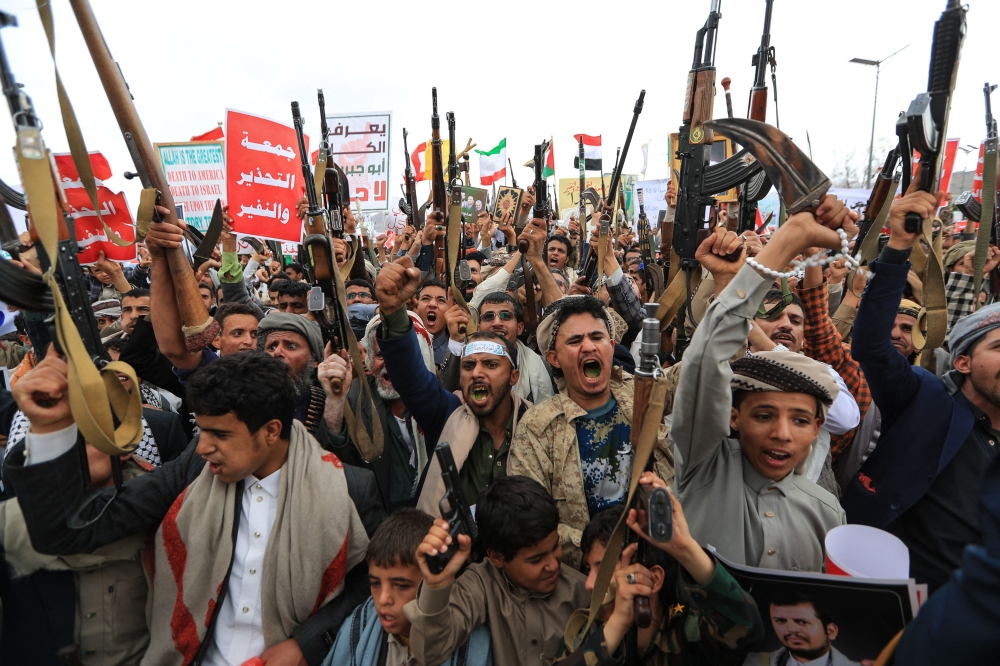 Houthis Target Saudi Oil Tankers as US-Iran Conflict Expands Across the Middle East