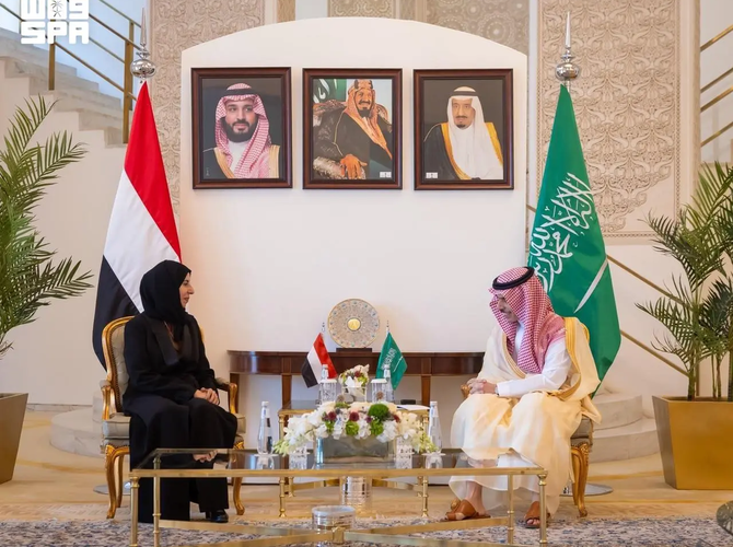 Saudi foreign minister meets Yemeni counterpart in Riyadh to strengthen bilateral cooperation