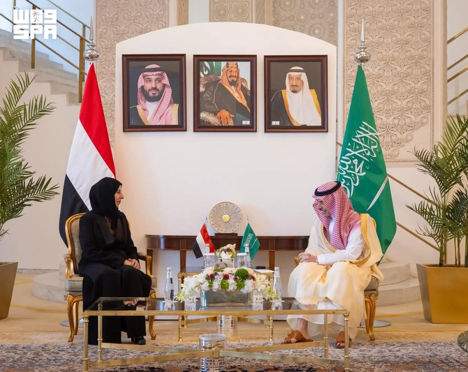 Saudi foreign minister meets Yemeni counterpart in Riyadh to strengthen bilateral cooperation