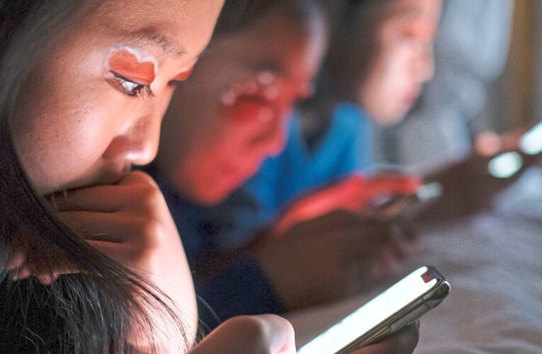 Helping Your Child Stay Safe Online 8 Essential Ways to Navigate the Digital World with Confidence
