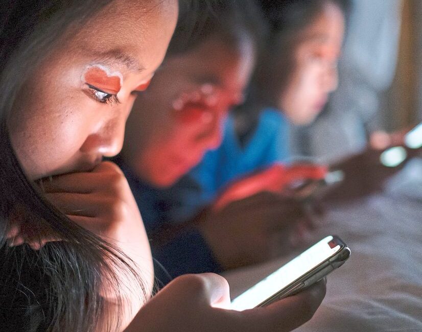 Helping Your Child Stay Safe Online 8 Essential Ways to Navigate the Digital World with Confidence