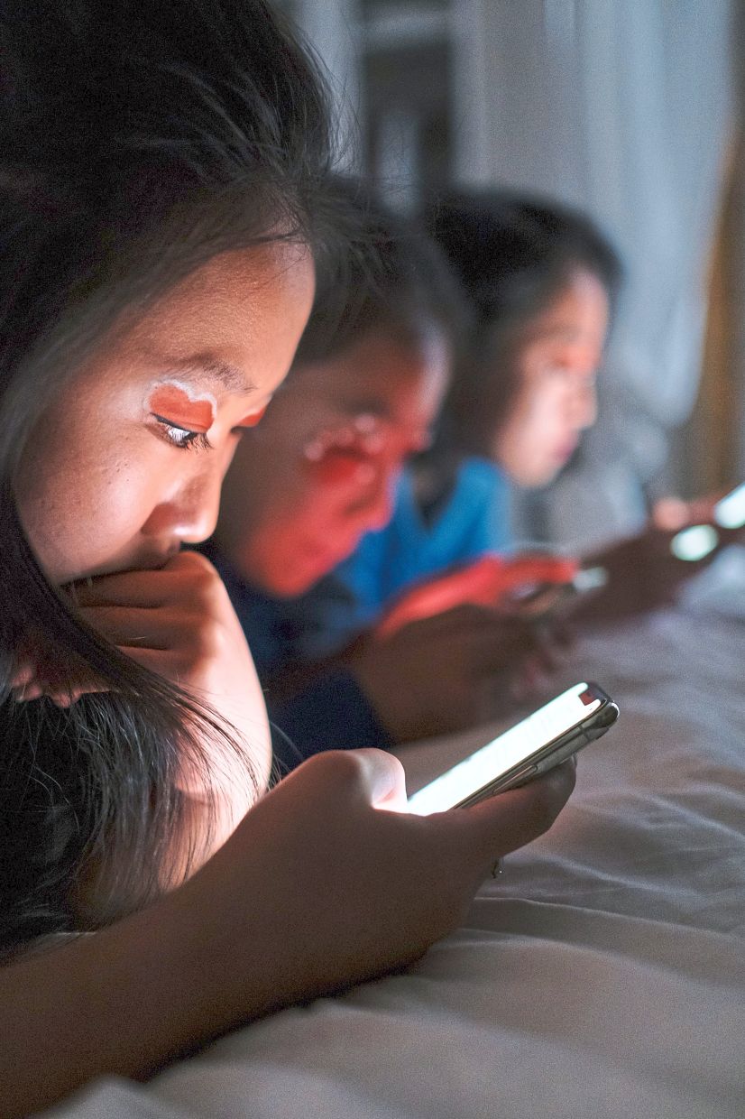 Helping Your Child Stay Safe Online 8 Essential Ways to Navigate the Digital World with Confidence