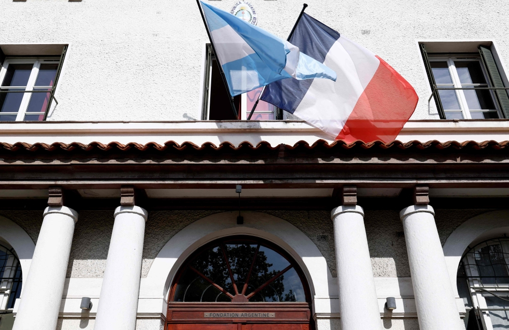 Argentina’s Paris student residence faces scrutiny over alleged restrictions and far-right meetings